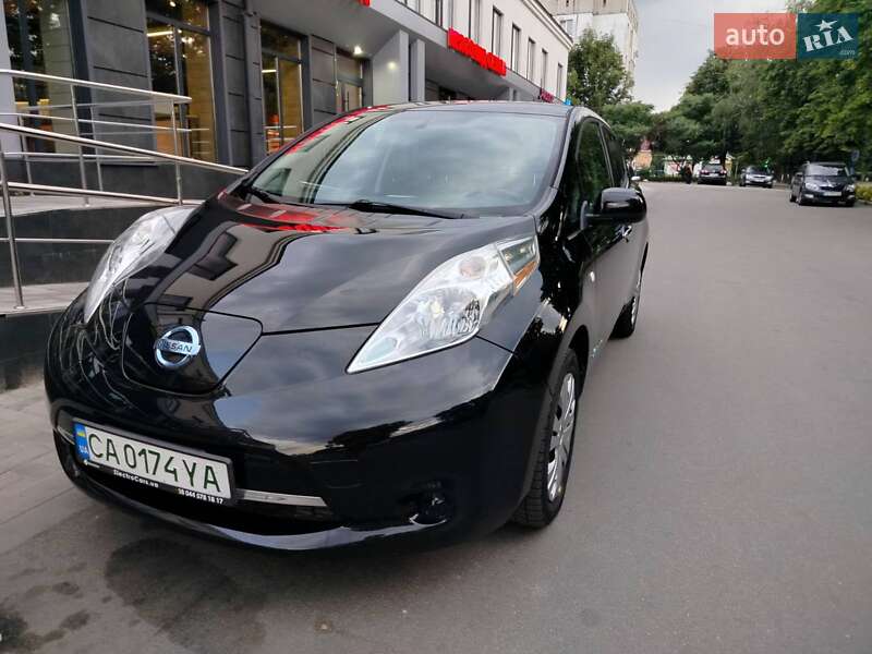 Хетчбек Nissan Leaf 2014 в Черкасах