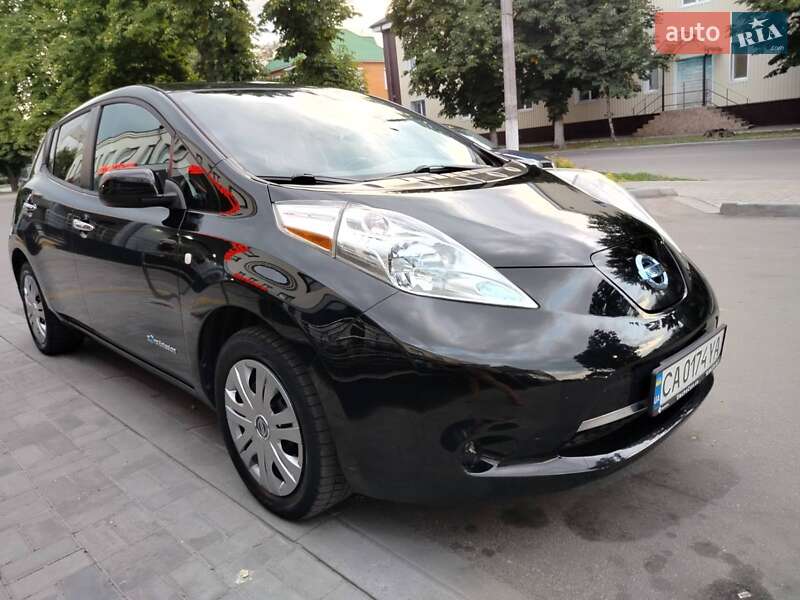 Хетчбек Nissan Leaf 2014 в Черкасах