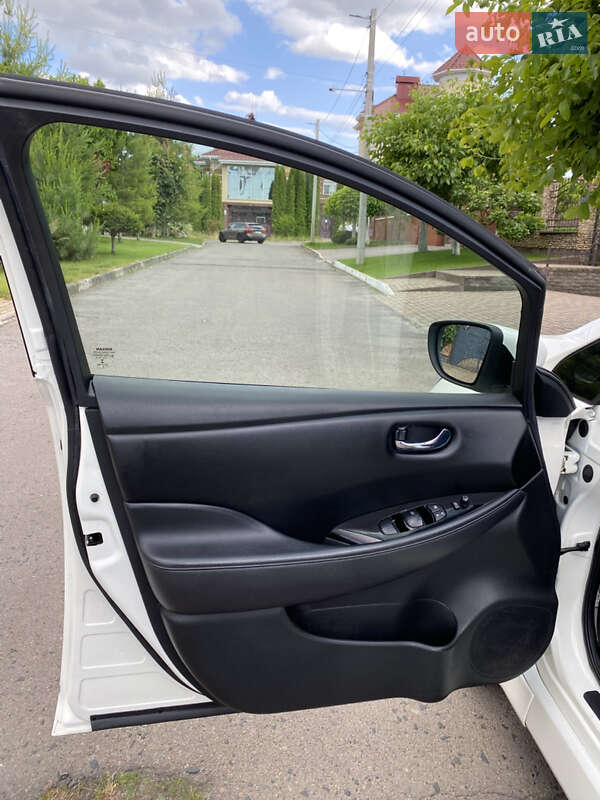 Хэтчбек Nissan Leaf 2020 в Ровно