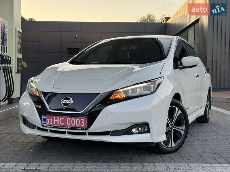 Хэтчбек Nissan Leaf 2018 в Дрогобыче