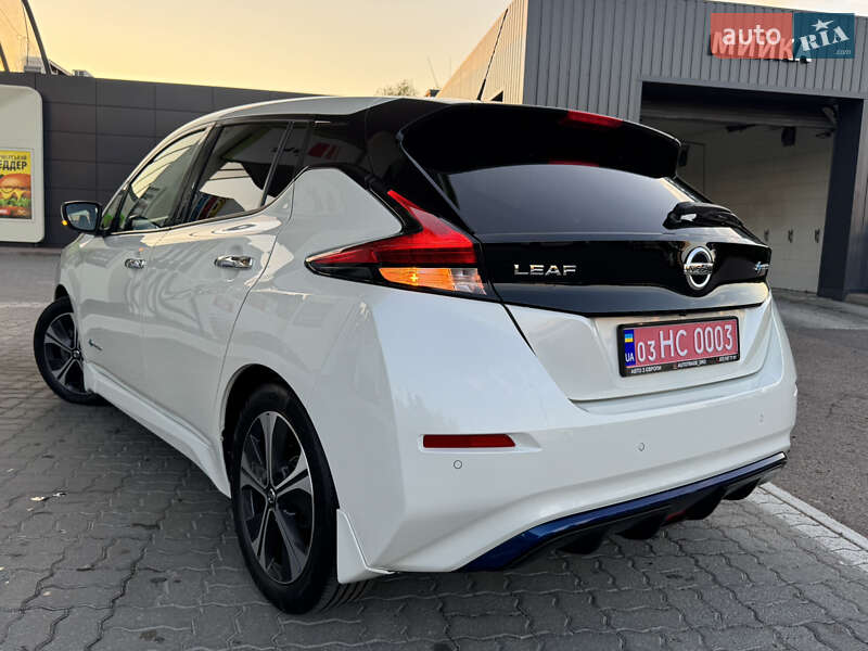 Хэтчбек Nissan Leaf 2018 в Дрогобыче