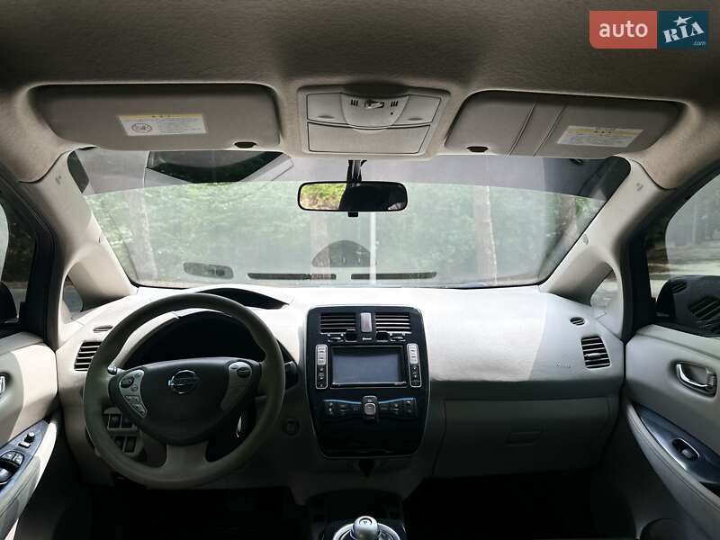 Хетчбек Nissan Leaf 2011 в Києві фото 15 Хетчбек Nissan Leaf 2011 в Києві