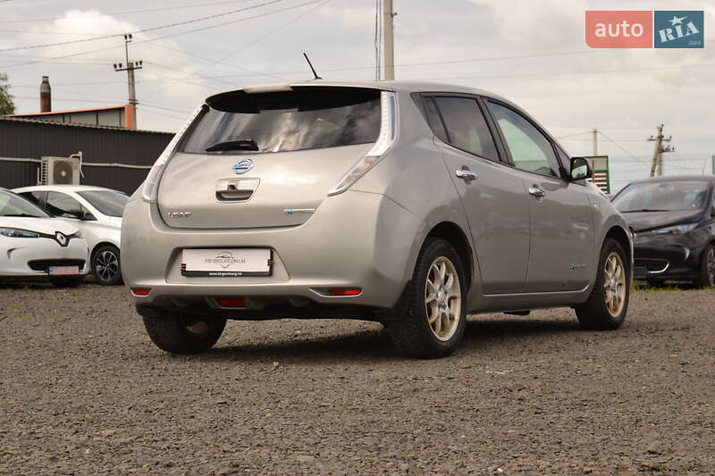 Хэтчбек Nissan Leaf 2015 в Луцке