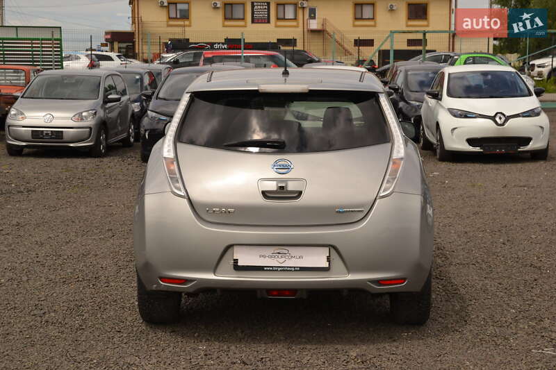 Хэтчбек Nissan Leaf 2015 в Луцке