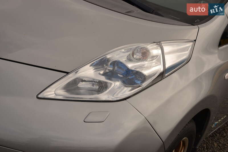 Хэтчбек Nissan Leaf 2015 в Луцке