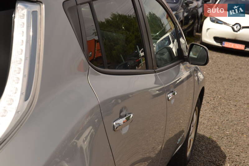 Хэтчбек Nissan Leaf 2015 в Луцке