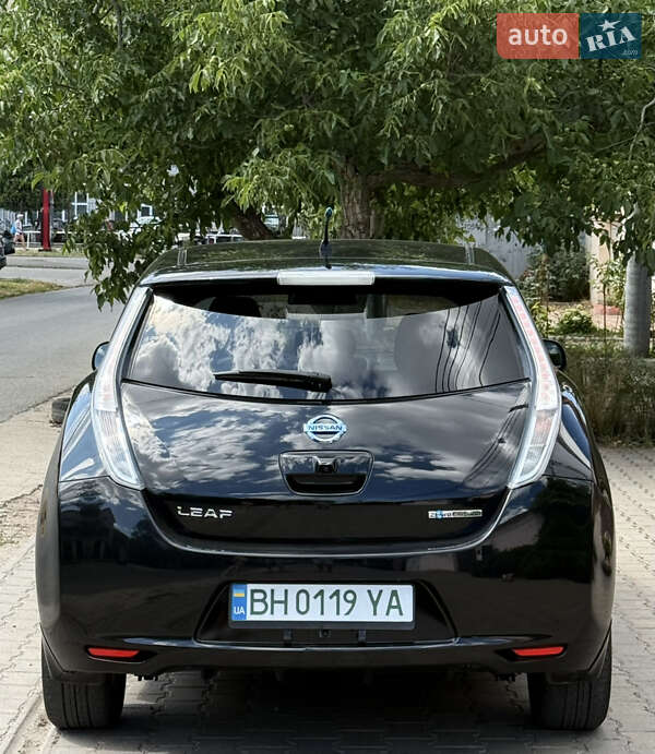 Хэтчбек Nissan Leaf 2014 в Одессе