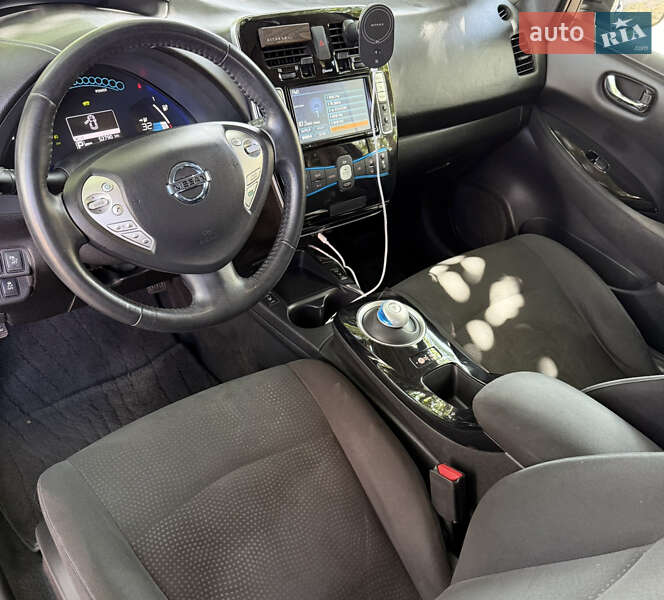 Хэтчбек Nissan Leaf 2014 в Одессе