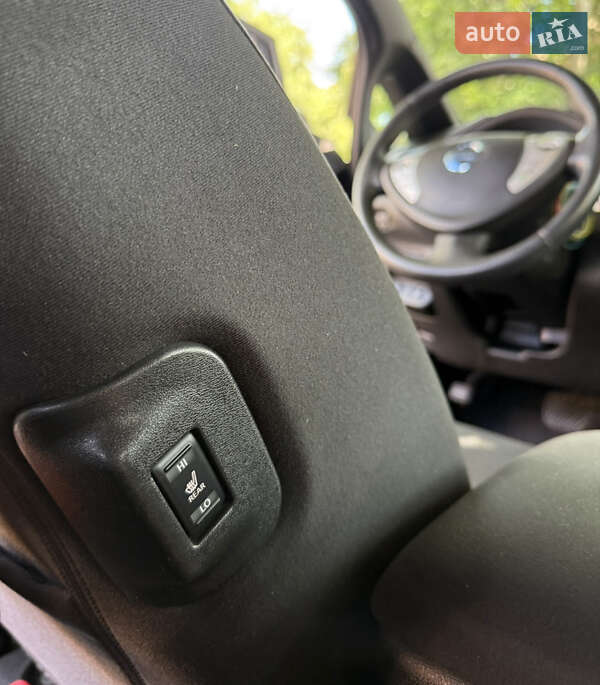 Хэтчбек Nissan Leaf 2014 в Одессе