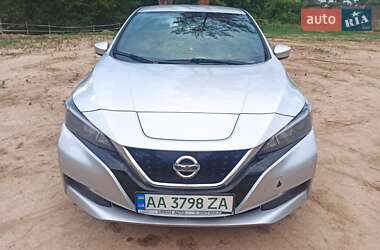 Хетчбек Nissan Leaf 2018 в Києві