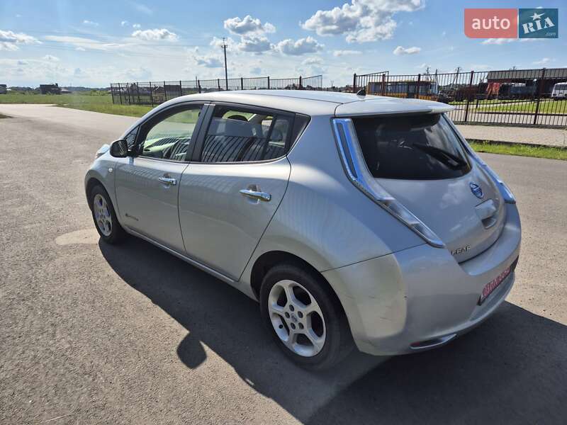 Хэтчбек Nissan Leaf 2012 в Луцке