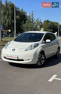Хэтчбек Nissan Leaf 2016 в Белогородке