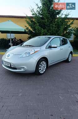 Хэтчбек Nissan Leaf 2014 в Ровно