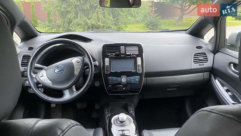 Хэтчбек Nissan Leaf 2014 в Киеве