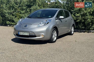 Хэтчбек Nissan Leaf 2014 в Каменец-Подольском