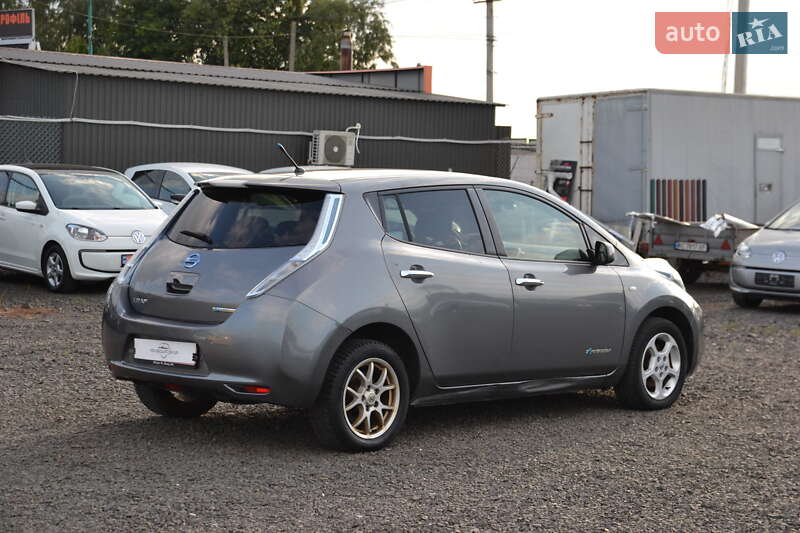 Хэтчбек Nissan Leaf 2014 в Луцке