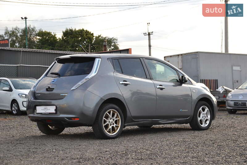 Хэтчбек Nissan Leaf 2014 в Луцке