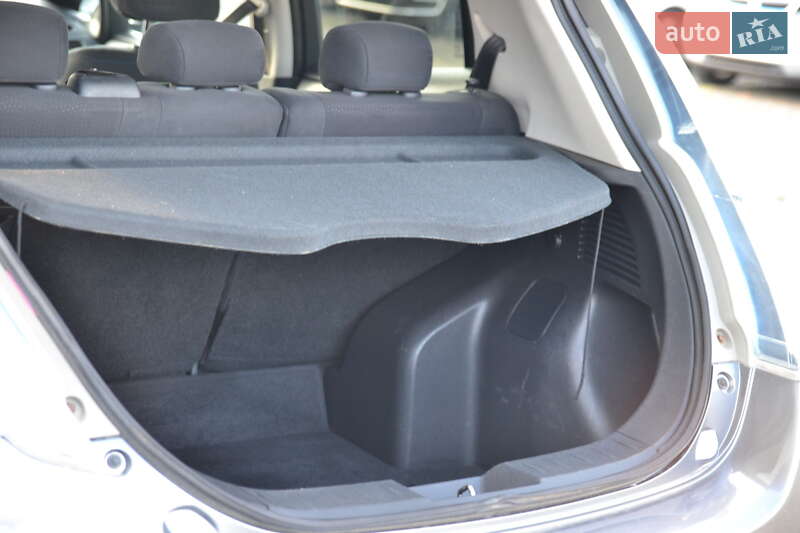 Хэтчбек Nissan Leaf 2014 в Луцке