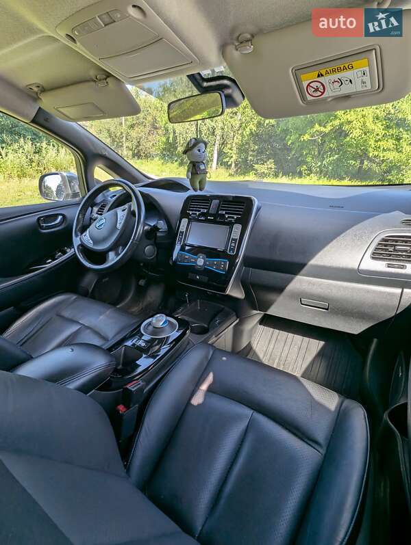 Хэтчбек Nissan Leaf 2013 в Тернополе