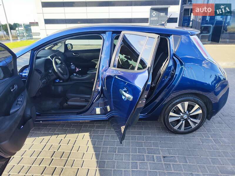 Хэтчбек Nissan Leaf 2017 в Одессе