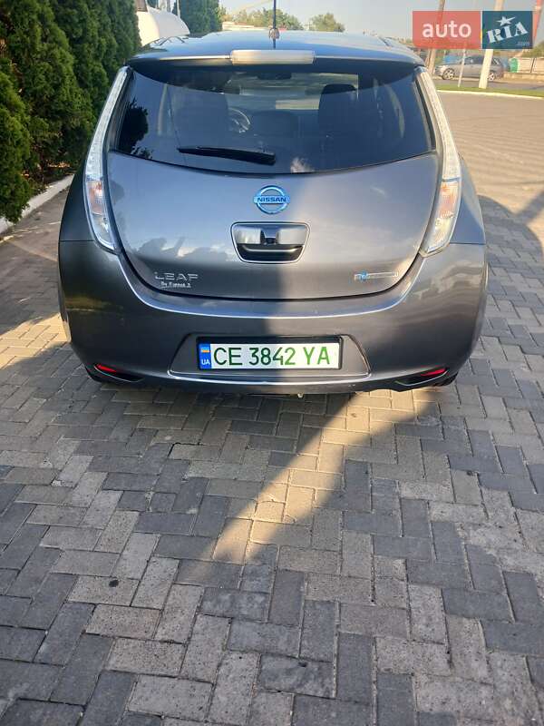 Хэтчбек Nissan Leaf 2014 в Черновцах