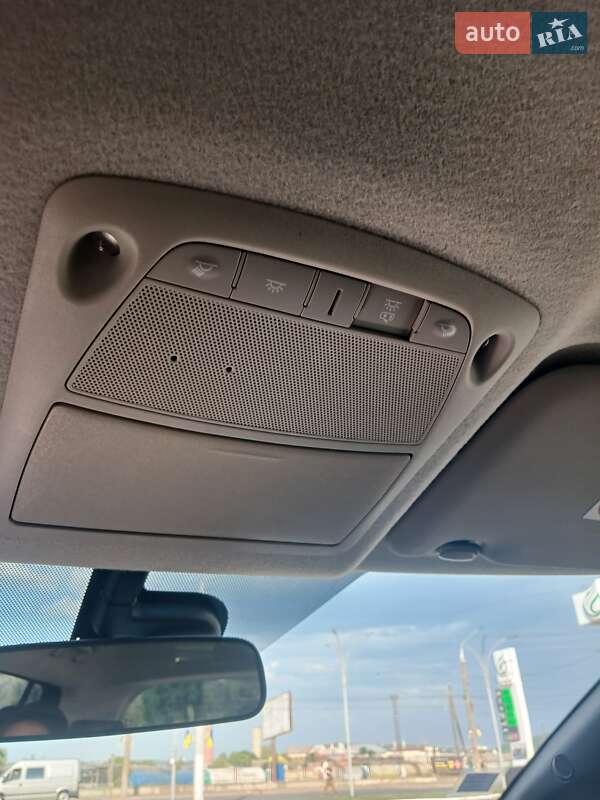 Хэтчбек Nissan Leaf 2014 в Черновцах