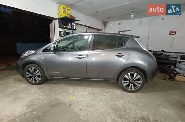 Хетчбек Nissan Leaf 2016 в Рівному