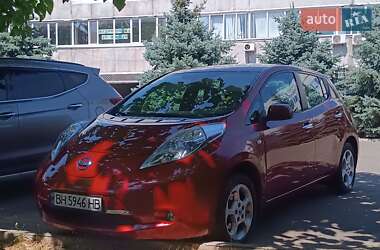 Хэтчбек Nissan Leaf 2011 в Одессе