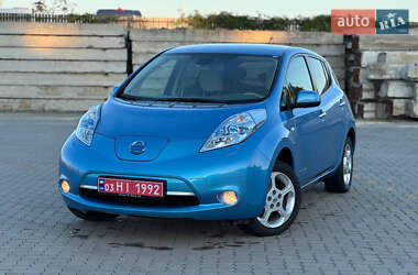Хетчбек Nissan Leaf 2012 в Сарнах