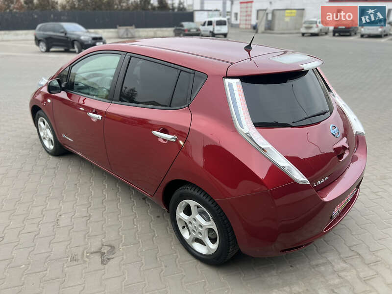 Хэтчбек Nissan Leaf 2016 в Луцке