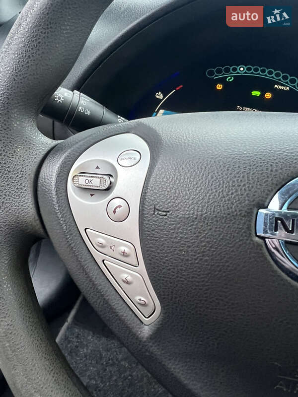 Хэтчбек Nissan Leaf 2016 в Луцке