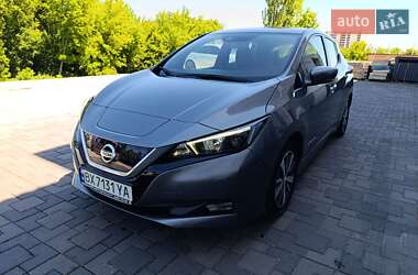 Хэтчбек Nissan Leaf 2020 в Хмельницком