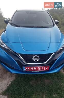 Хэтчбек Nissan Leaf 2019 в Кропивницком