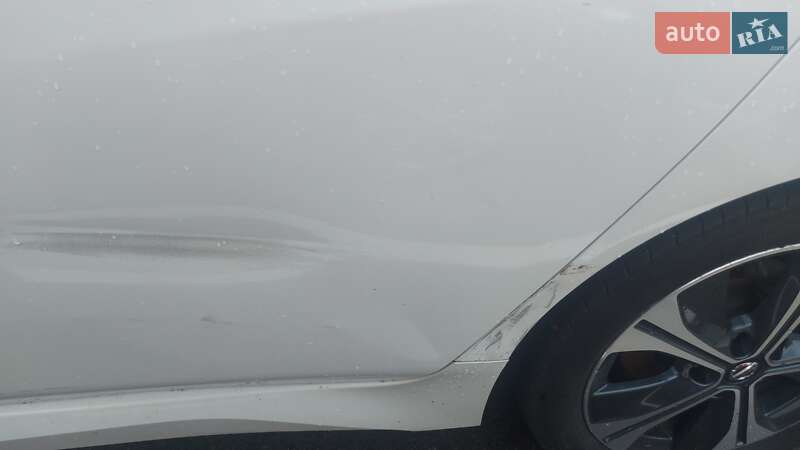 Хэтчбек Nissan Leaf 2018 в Киеве