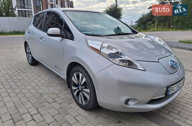 Хетчбек Nissan Leaf 2014 в Новояворівську