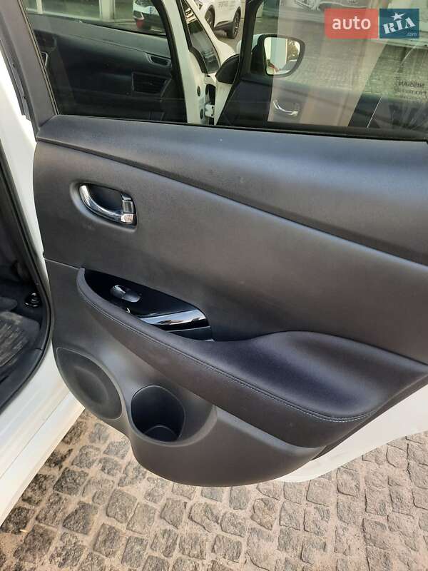 Хэтчбек Nissan Leaf 2020 в Днепре фото 18 Хэтчбек Nissan Leaf 2020 в Днепре