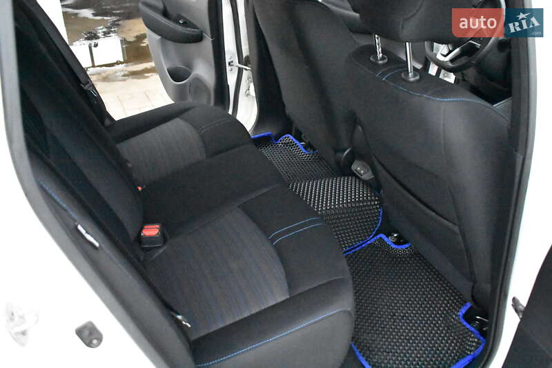 Хетчбек Nissan Leaf 2019 в Долині