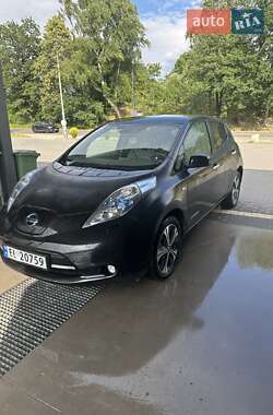 Хетчбек Nissan Leaf 2013 в Вигоді