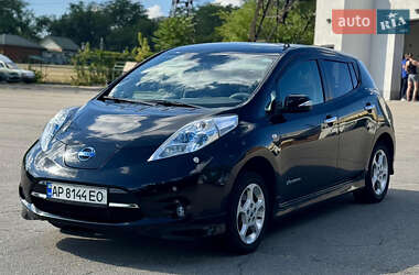 Хэтчбек Nissan Leaf 2012 в Запорожье