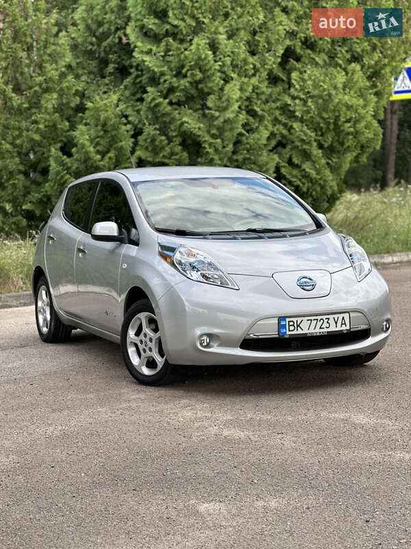 Nissan Leaf 2012