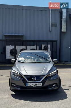 Хэтчбек Nissan Leaf 2020 в Ужгороде