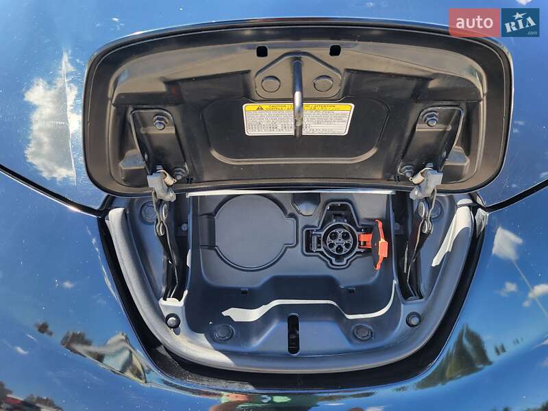 Хэтчбек Nissan Leaf 2014 в Киеве фото 51 Хэтчбек Nissan Leaf 2014 в Киеве