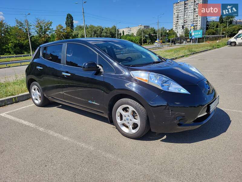 Хэтчбек Nissan Leaf 2014 в Киеве фото 84 Хэтчбек Nissan Leaf 2014 в Киеве