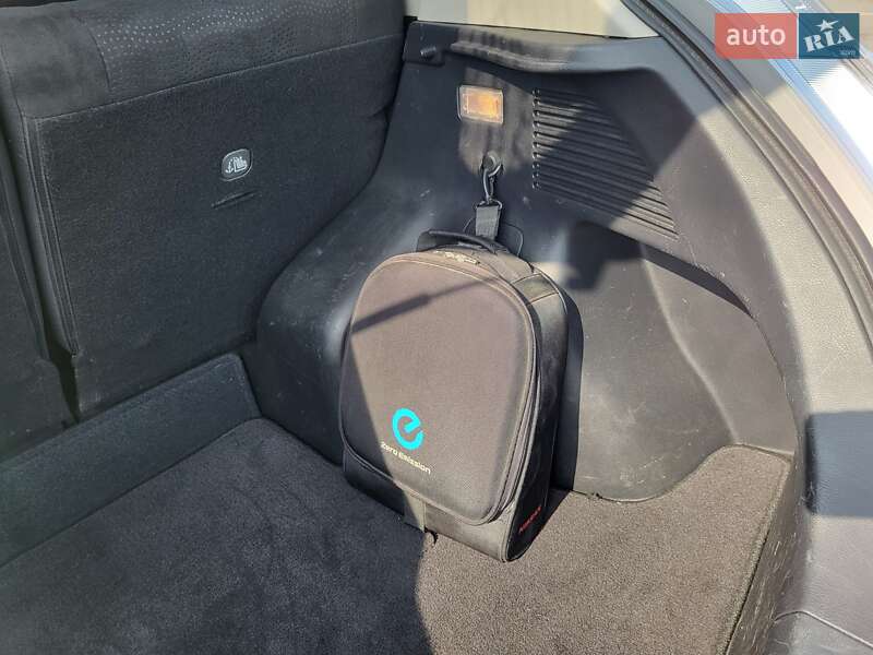 Хэтчбек Nissan Leaf 2014 в Киеве фото 97 Хэтчбек Nissan Leaf 2014 в Киеве