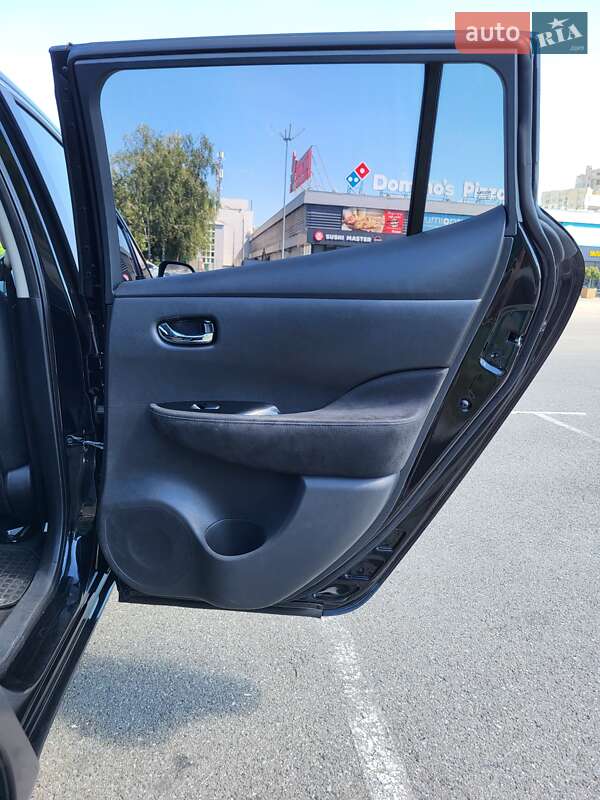 Хэтчбек Nissan Leaf 2014 в Киеве фото 123 Хэтчбек Nissan Leaf 2014 в Киеве
