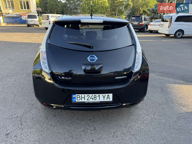 Хэтчбек Nissan Leaf 2012 в Одессе фото 5 Хэтчбек Nissan Leaf 2012 в Одессе