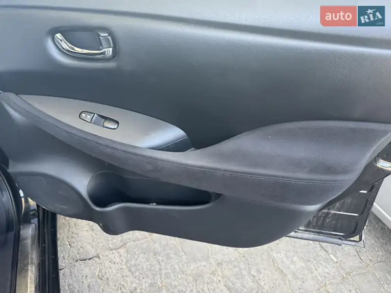 Nissan Leaf 2013 VIN SJNFAAZE0U6001130 фото оголошення 7 з 49