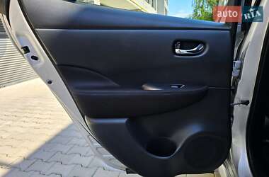 Хэтчбек Nissan Leaf 2018 в Хмельницком