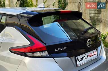 Хэтчбек Nissan Leaf 2018 в Хмельницком
