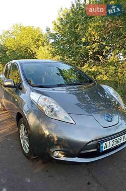 Хетчбек Nissan Leaf 2014 в Тетієві